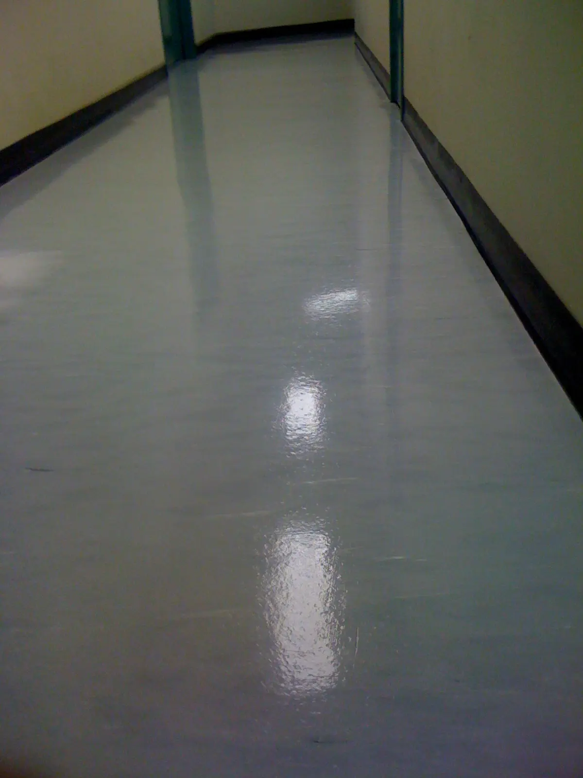 Hard-Floor Restoration — Sealed Finish